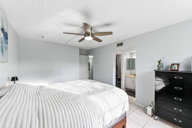 4485 Oak Terrace Drive, Greenacres, FL 33463