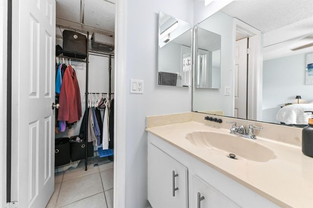 4485 Oak Terrace Drive, Greenacres, FL 33463