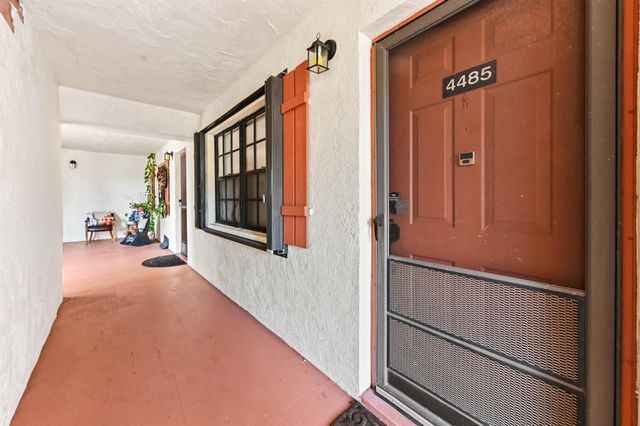 4485 Oak Terrace Drive, Greenacres, FL 33463