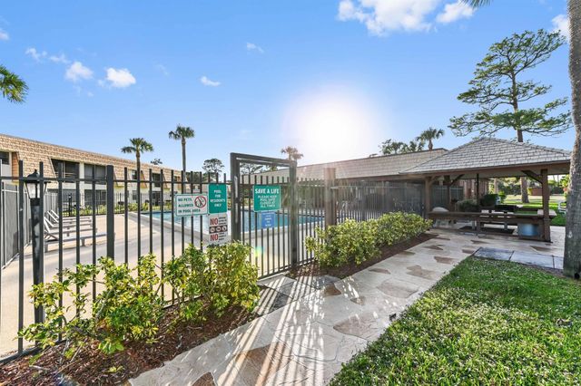 4485 Oak Terrace Drive, Greenacres, FL 33463