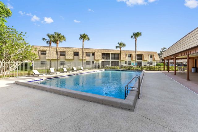 4485 Oak Terrace Drive, Greenacres, FL 33463