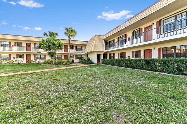 4485 Oak Terrace Drive, Greenacres, FL 33463