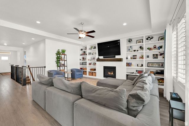 6783 S COOK DR, South Weber, UT 84405