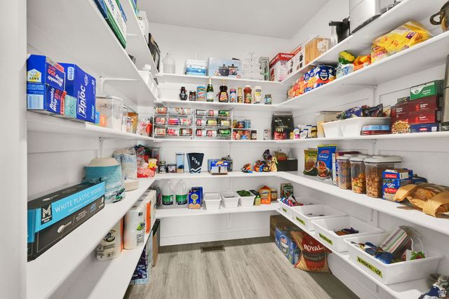 6783 S COOK DR, South Weber, UT 84405