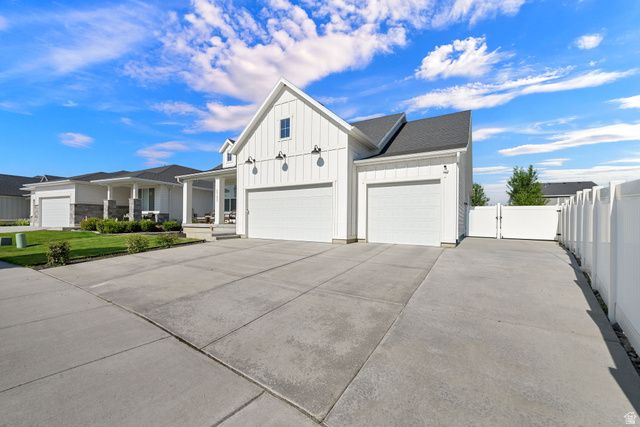 6783 S COOK DR, South Weber, UT 84405