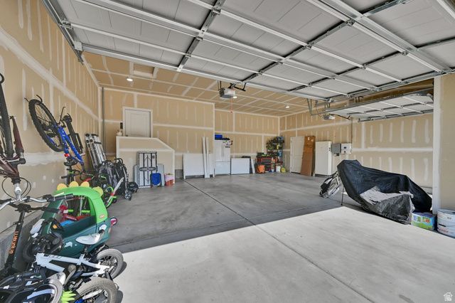 6783 S COOK DR, South Weber, UT 84405