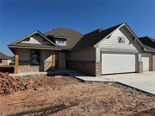 630 Honey Springs Lane, Shawnee, OK 74804