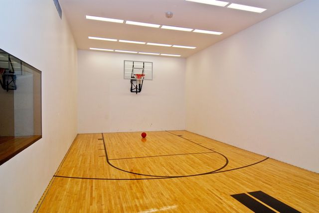 400 E Randolph Street 2307, Chicago, IL 60601