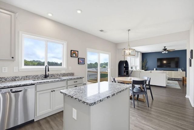 118 Greenbrier Way, Canton, GA 30114