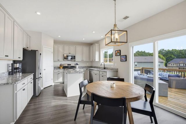 118 Greenbrier Way, Canton, GA 30114