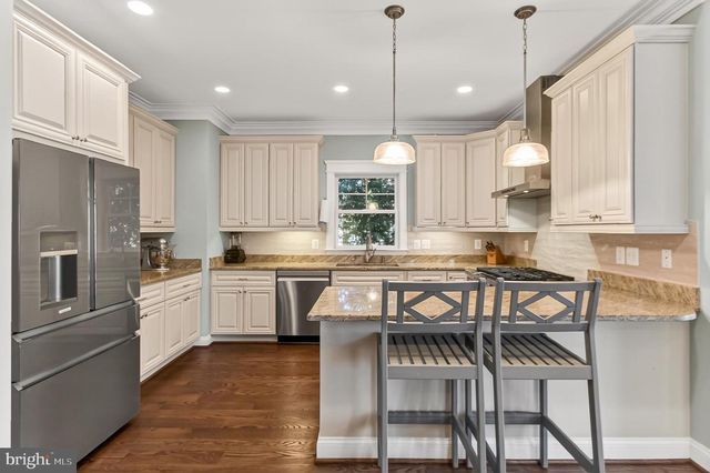 604 N OAK ST, Falls Church, VA 22046