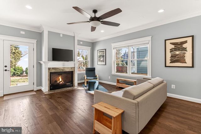 604 N OAK ST, Falls Church, VA 22046