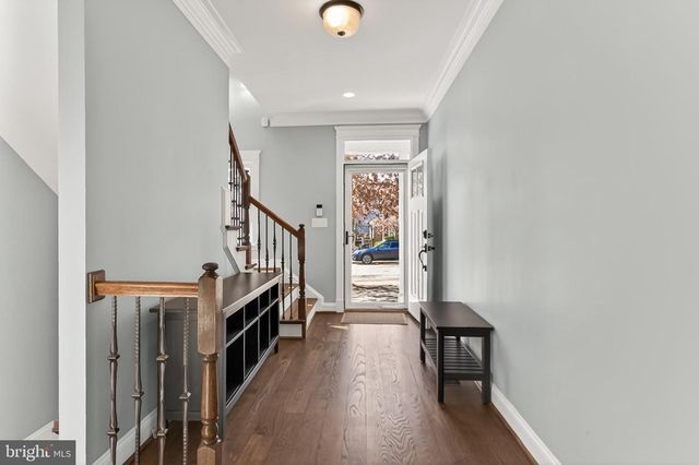 604 N OAK ST, Falls Church, VA 22046