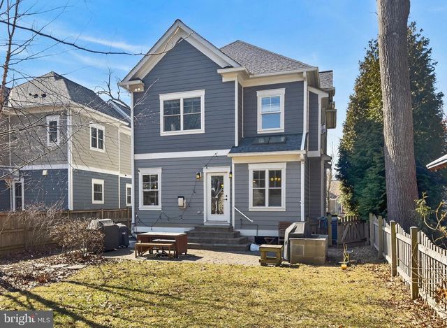 604 N OAK ST, Falls Church, VA 22046