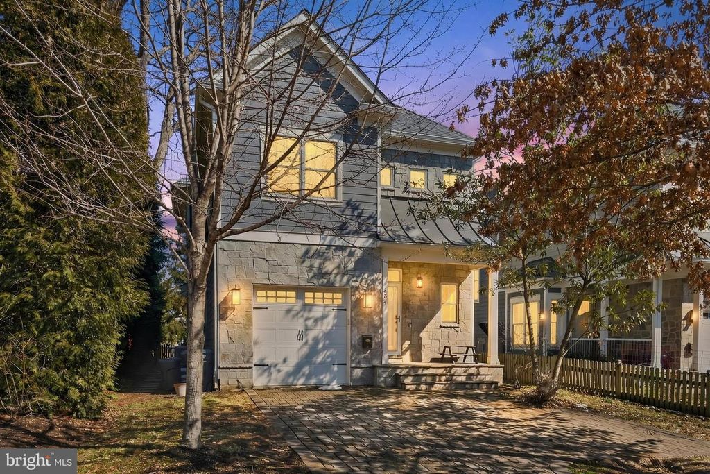 604 N OAK ST, Falls Church, VA 22046