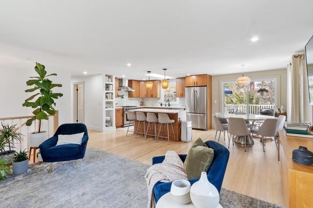 25 Porter Road, Chelmsford, MA 01824