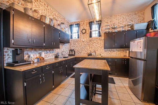 14760 Gaskill Drive NE, Alliance, OH 44601