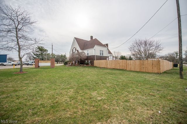 14760 Gaskill Drive NE, Alliance, OH 44601