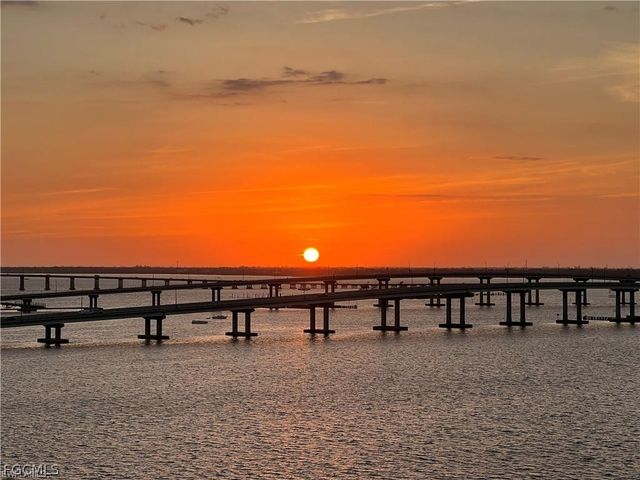 2745 1st ST 405, Fort Myers, FL 33916