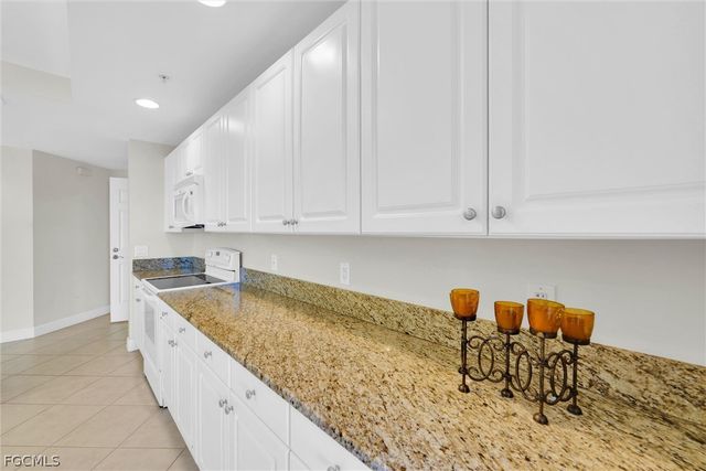 2745 1st ST 405, Fort Myers, FL 33916