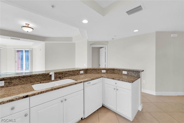 2745 1st ST 405, Fort Myers, FL 33916