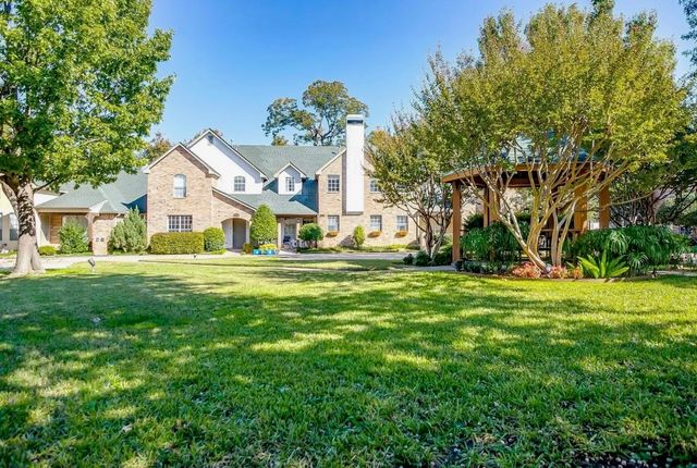 5882 Pecan Chase, Benbrook, TX 76132