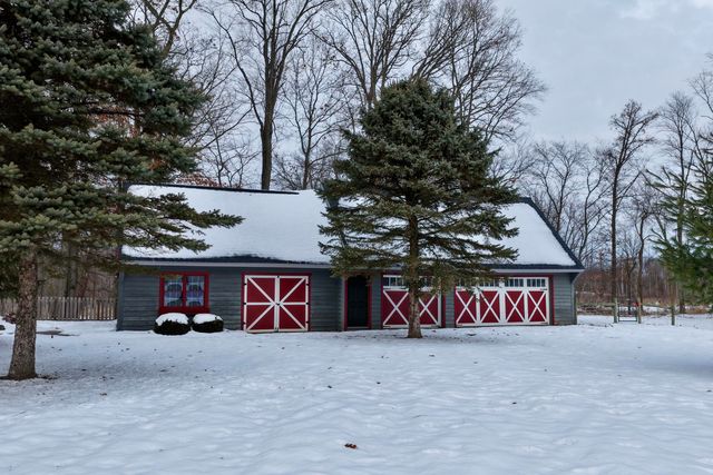 11445 F Drive S, Ceresco, MI 49033