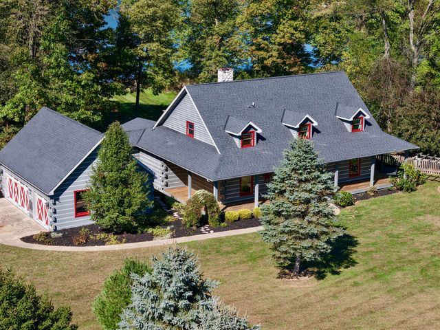 11445 F Drive S, Ceresco, MI 49033