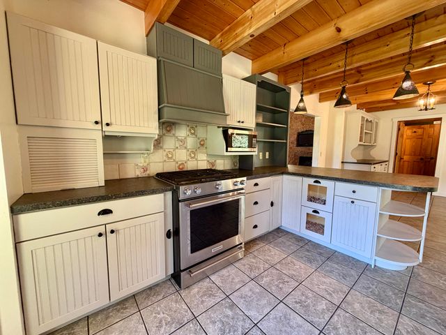 11445 F Drive S, Ceresco, MI 49033