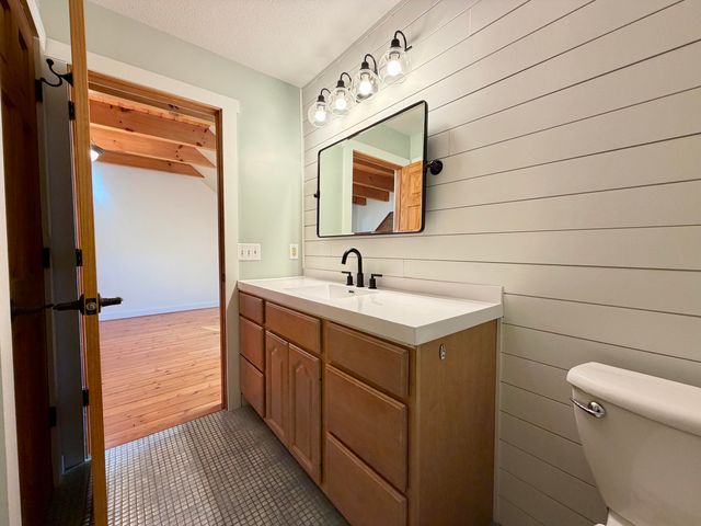 11445 F Drive S, Ceresco, MI 49033