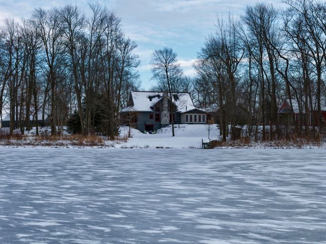 11445 F Drive S, Ceresco, MI 49033