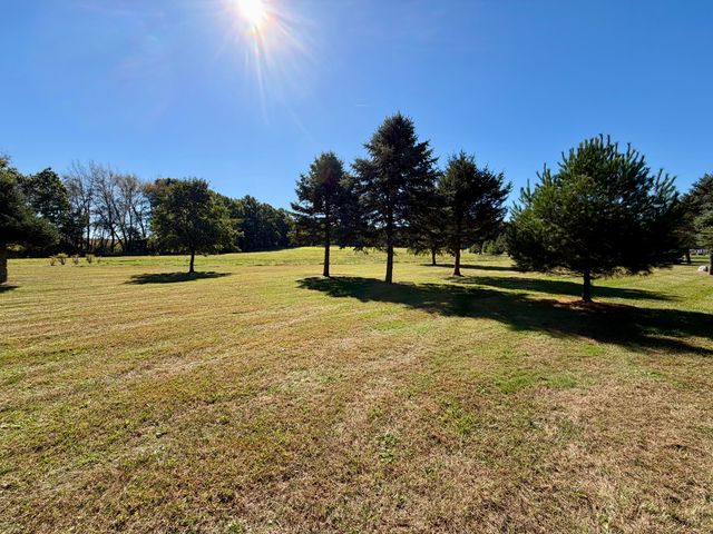 11445 F Drive S, Ceresco, MI 49033