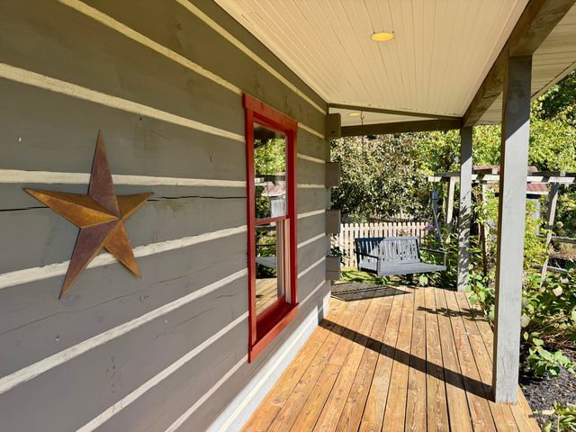 11445 F Drive S, Ceresco, MI 49033