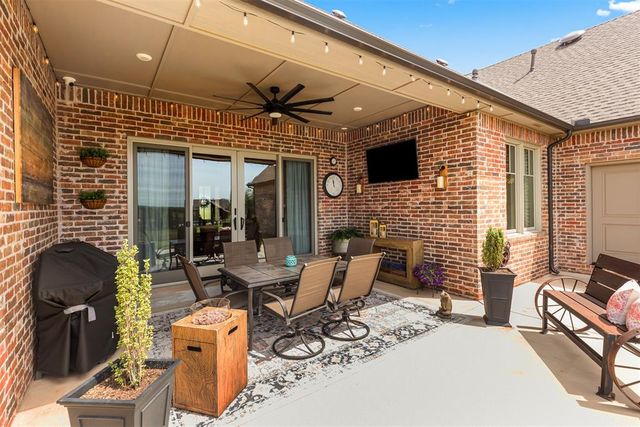 2049 County Road 1336, Blanchard, OK 73010