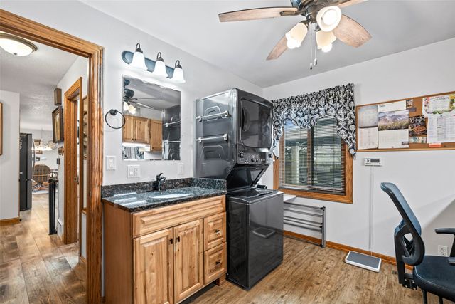 524 12th Avenue, Grinnell, IA 50112