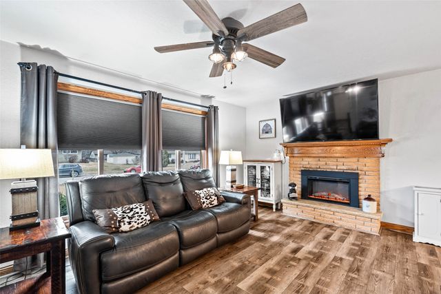 524 12th Avenue, Grinnell, IA 50112