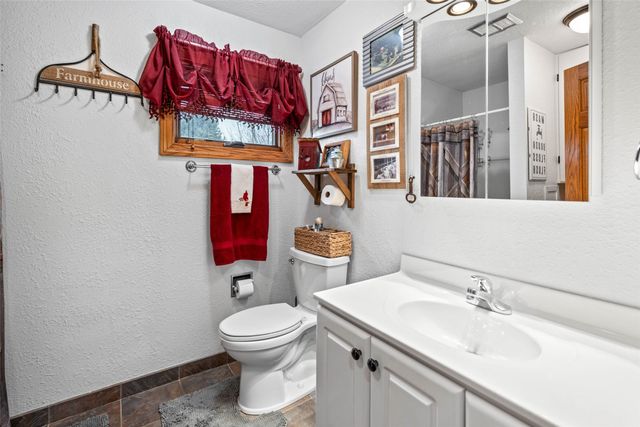 524 12th Avenue, Grinnell, IA 50112