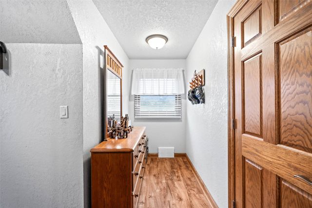 524 12th Avenue, Grinnell, IA 50112