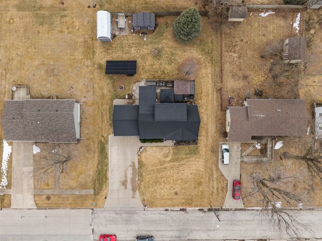 524 12th Avenue, Grinnell, IA 50112