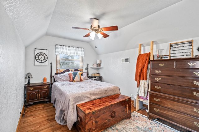 524 12th Avenue, Grinnell, IA 50112