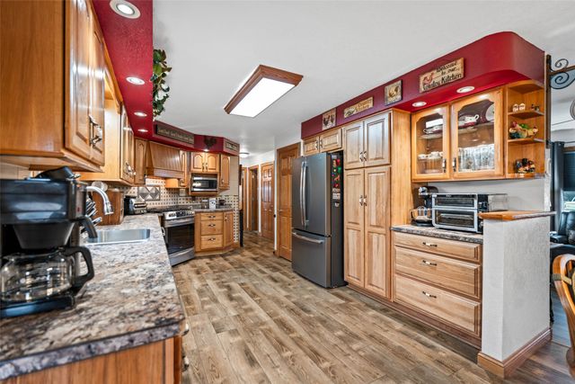 524 12th Avenue, Grinnell, IA 50112