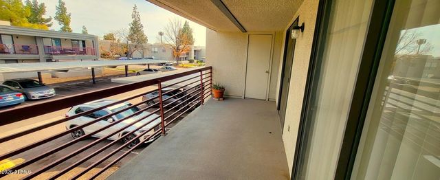 3434 W DANBURY Drive A204, Phoenix, AZ 85053