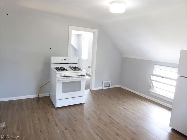 3336 W 54th Street, Cleveland, OH 44102