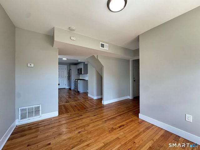35 Dana Street 1, West Haven, CT 06516
