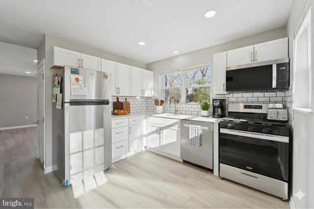 760 ASHBOURNE AVE, Lindenwold, NJ 08021