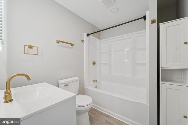 760 ASHBOURNE AVE, Lindenwold, NJ 08021