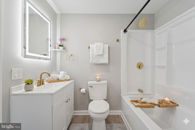 760 ASHBOURNE AVE, Lindenwold, NJ 08021