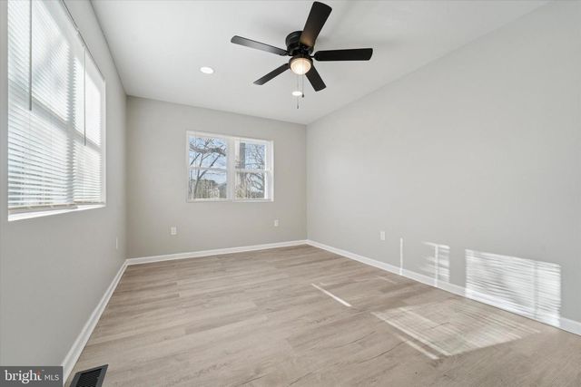 760 ASHBOURNE AVE, Lindenwold, NJ 08021