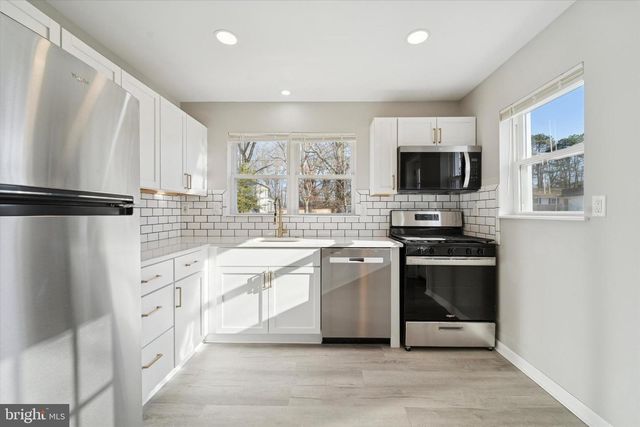 760 ASHBOURNE AVE, Lindenwold, NJ 08021