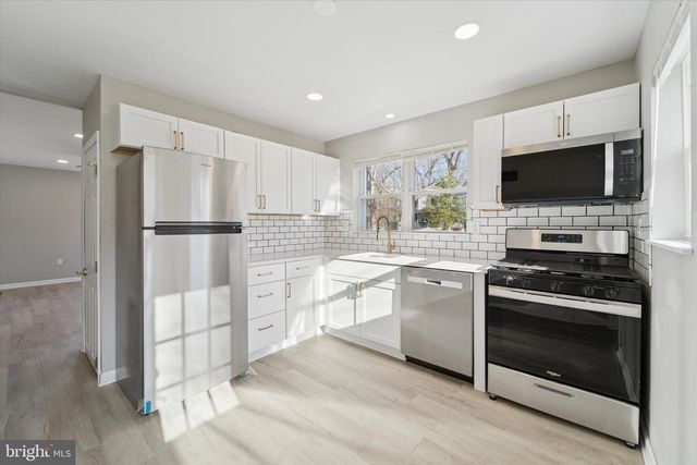 760 ASHBOURNE AVE, Lindenwold, NJ 08021